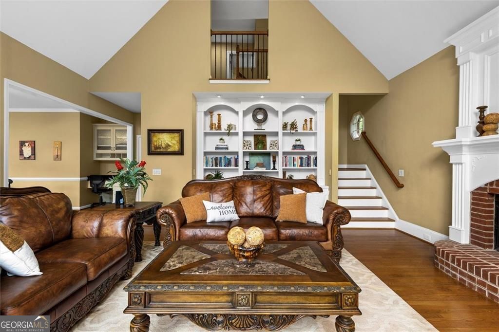 210 York Town Circle Property Photo 24