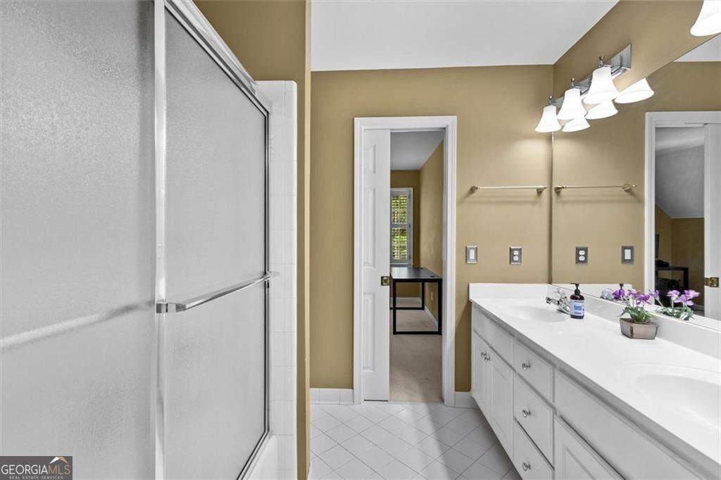 210 York Town Circle Property Photo 48