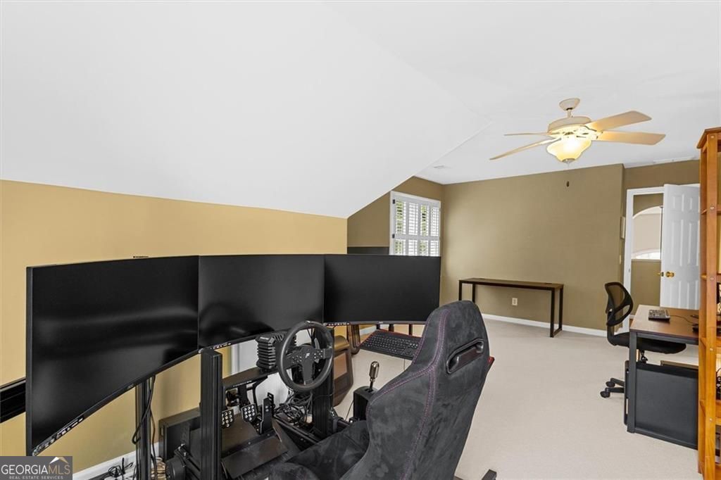 210 York Town Circle Property Photo 52