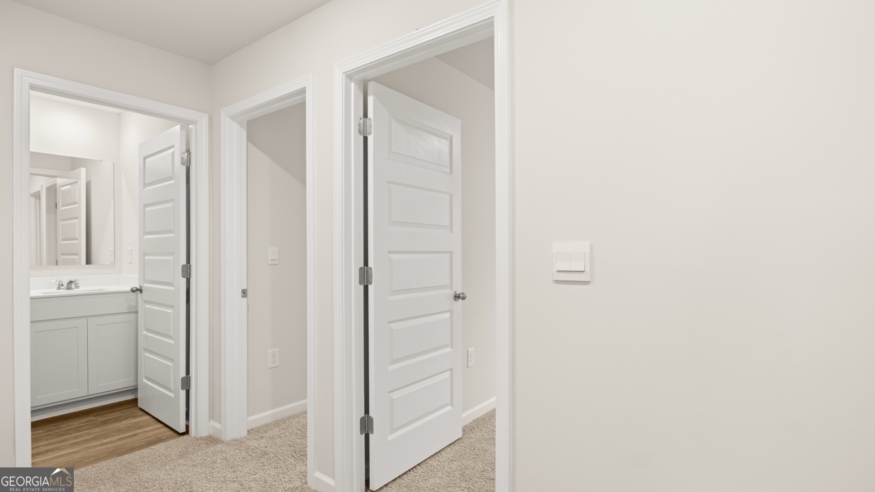 2233 Windward Road Property Photo 17