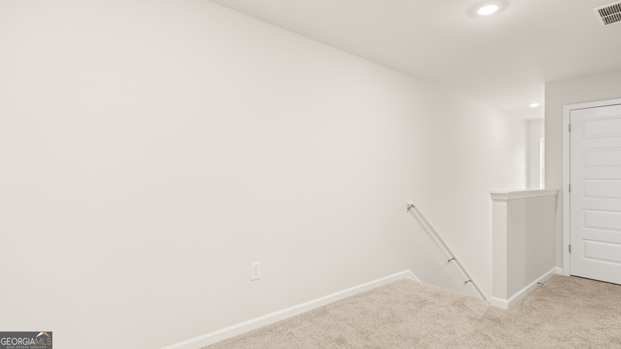 2233 Windward Road Property Photo 18