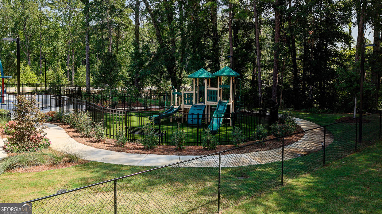 2233 Windward Road Property Photo 35