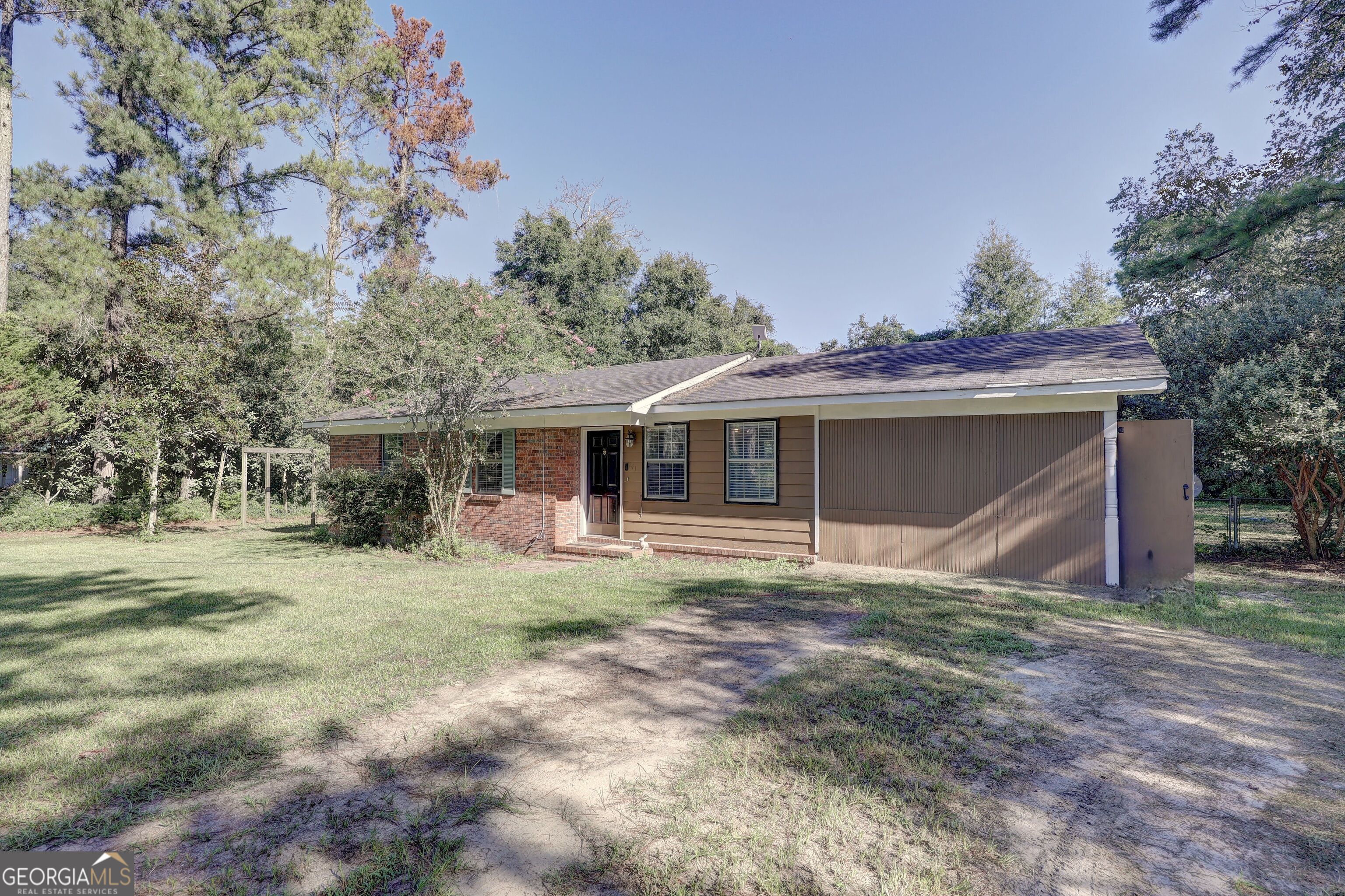 141 Aryola Property Photo 3