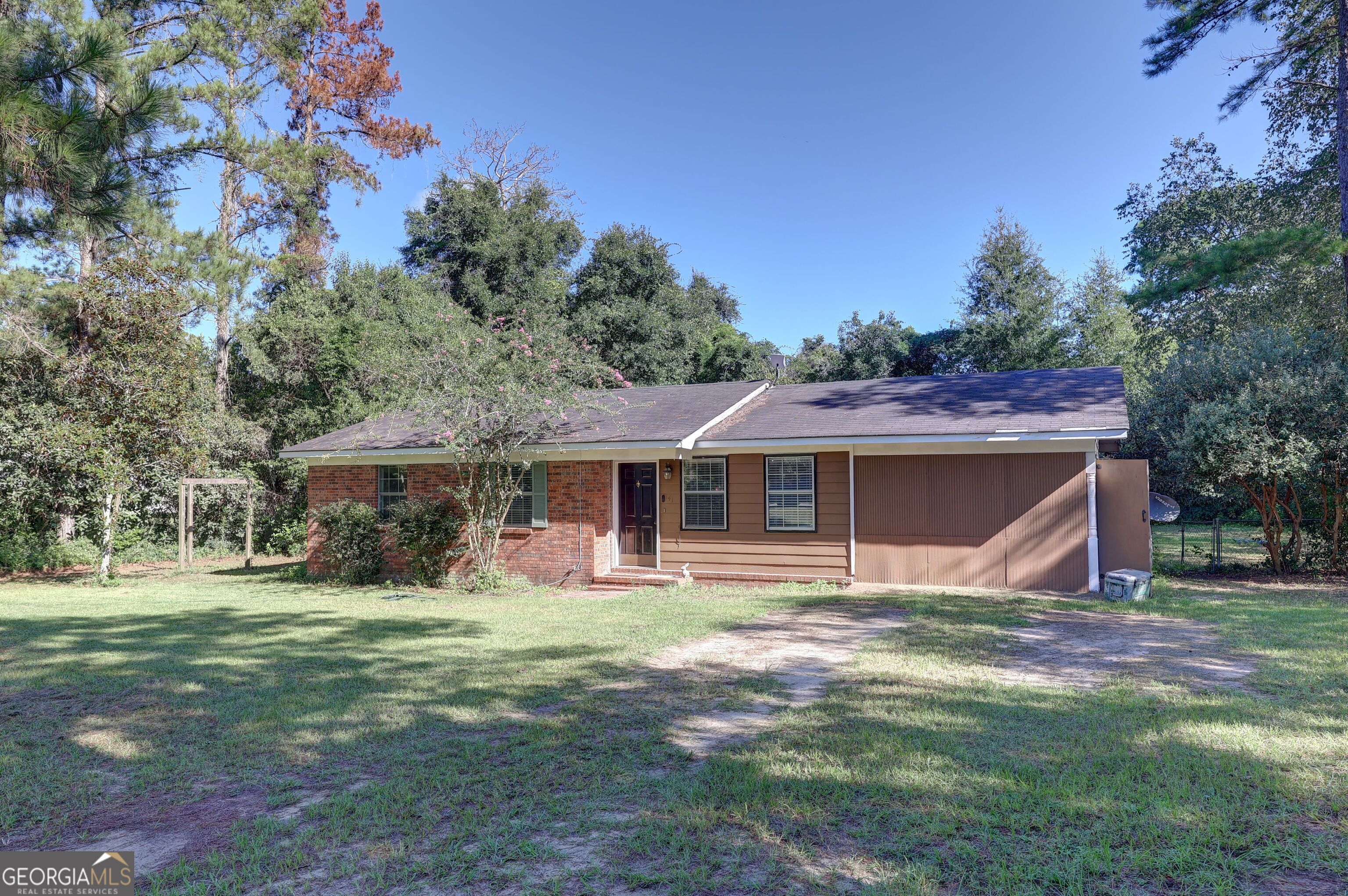 141 Aryola Property Photo 4