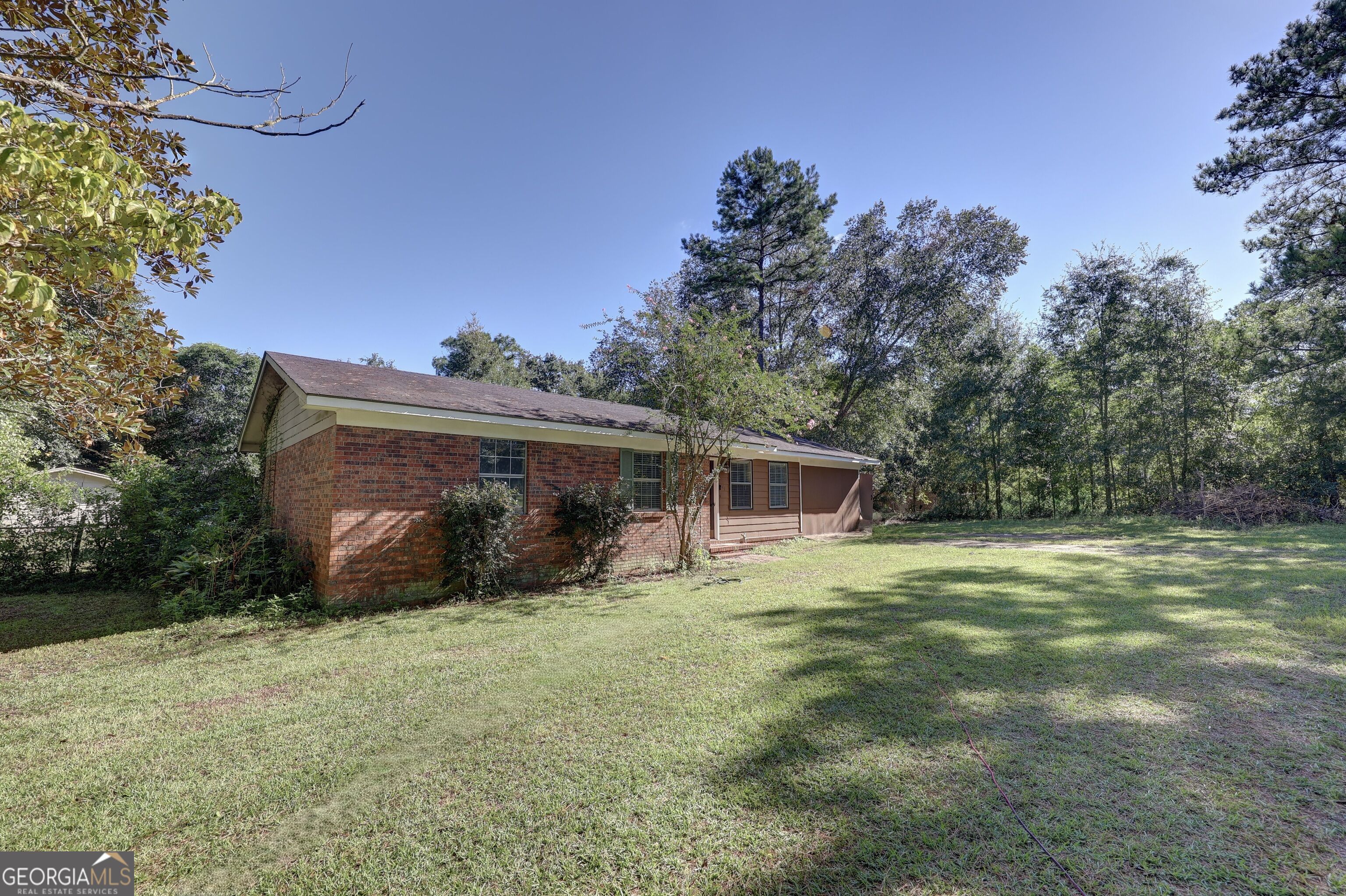 141 Aryola Property Photo 5