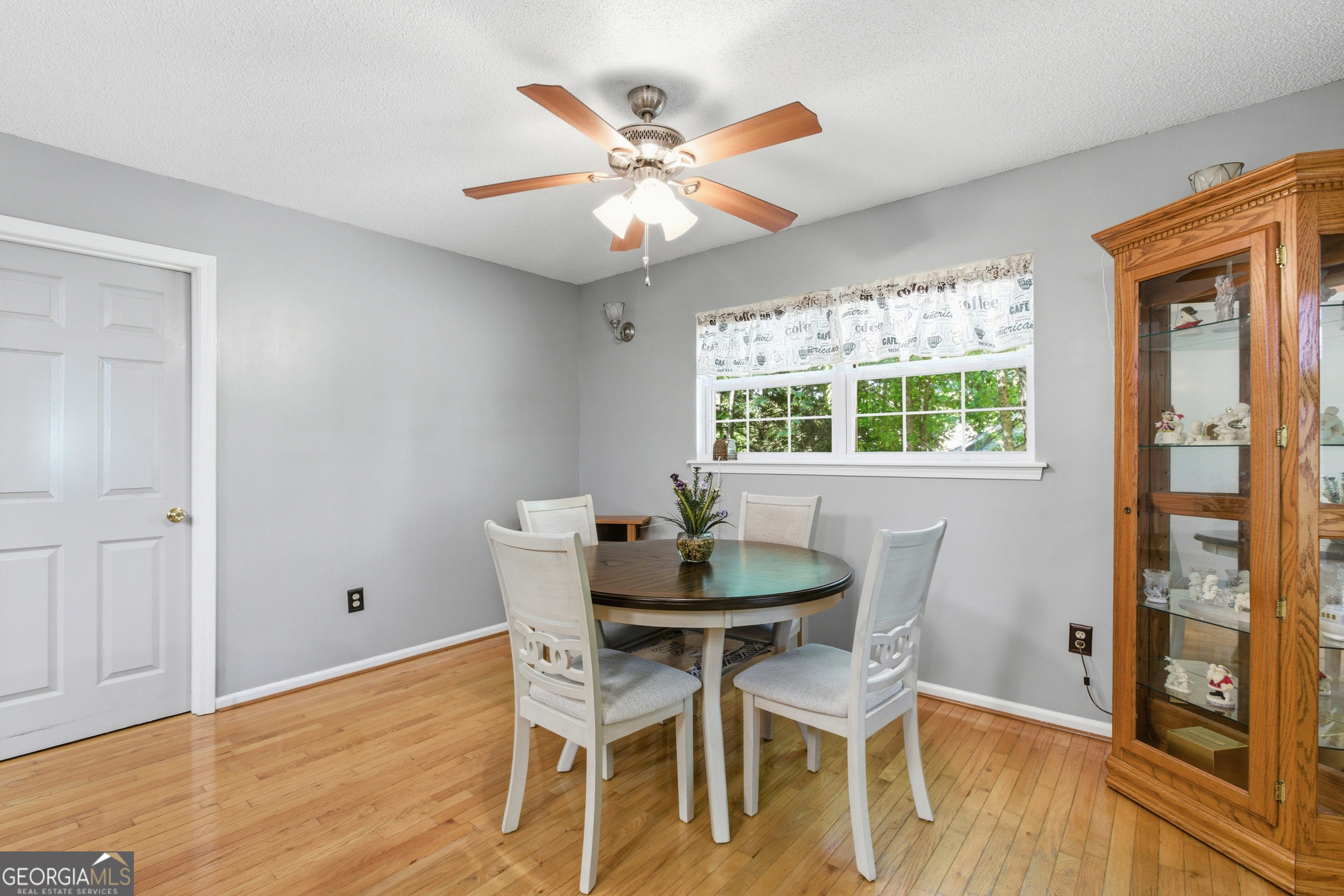 325 Springwood Drive Property Photo 14