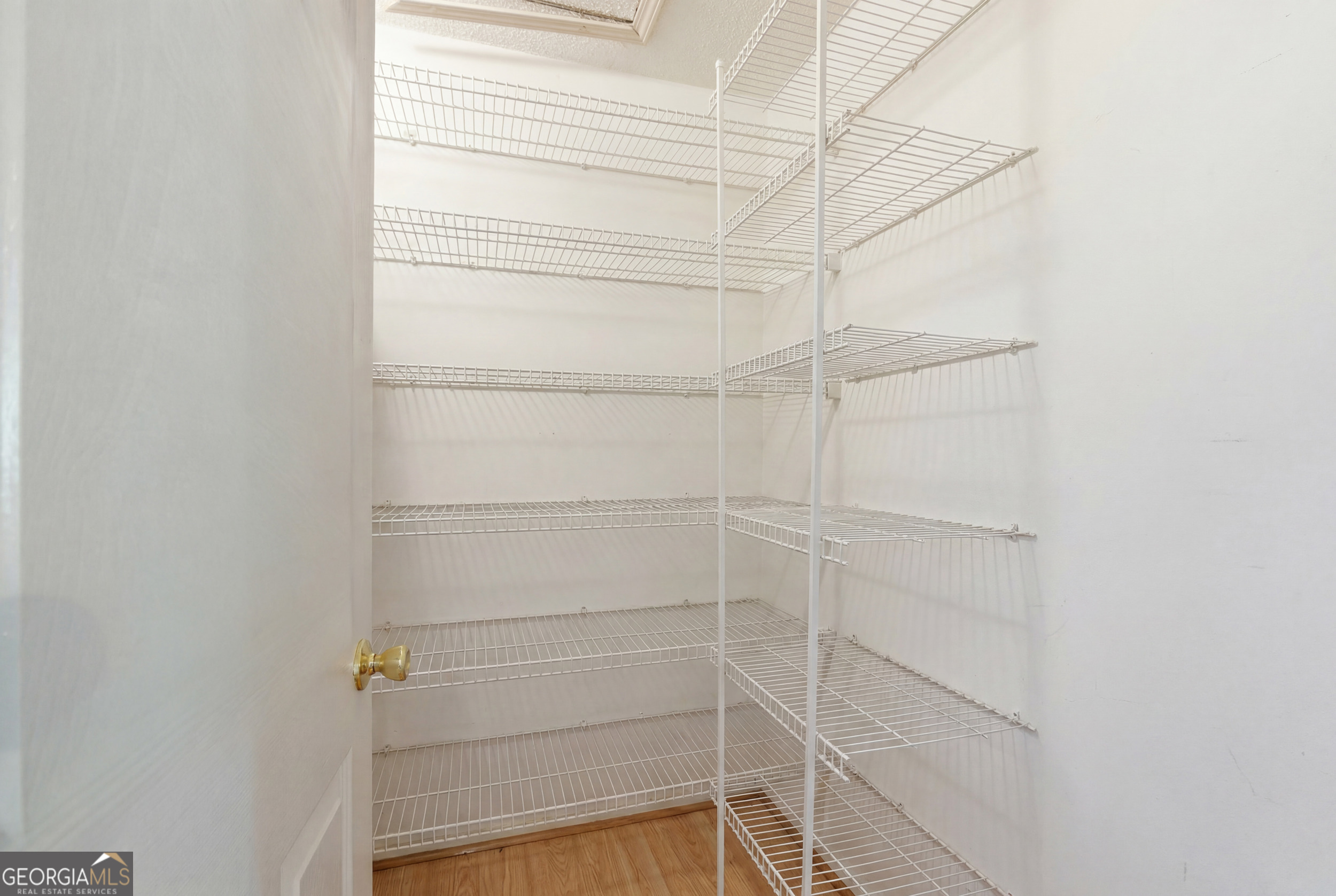 325 Springwood Drive Property Photo 15