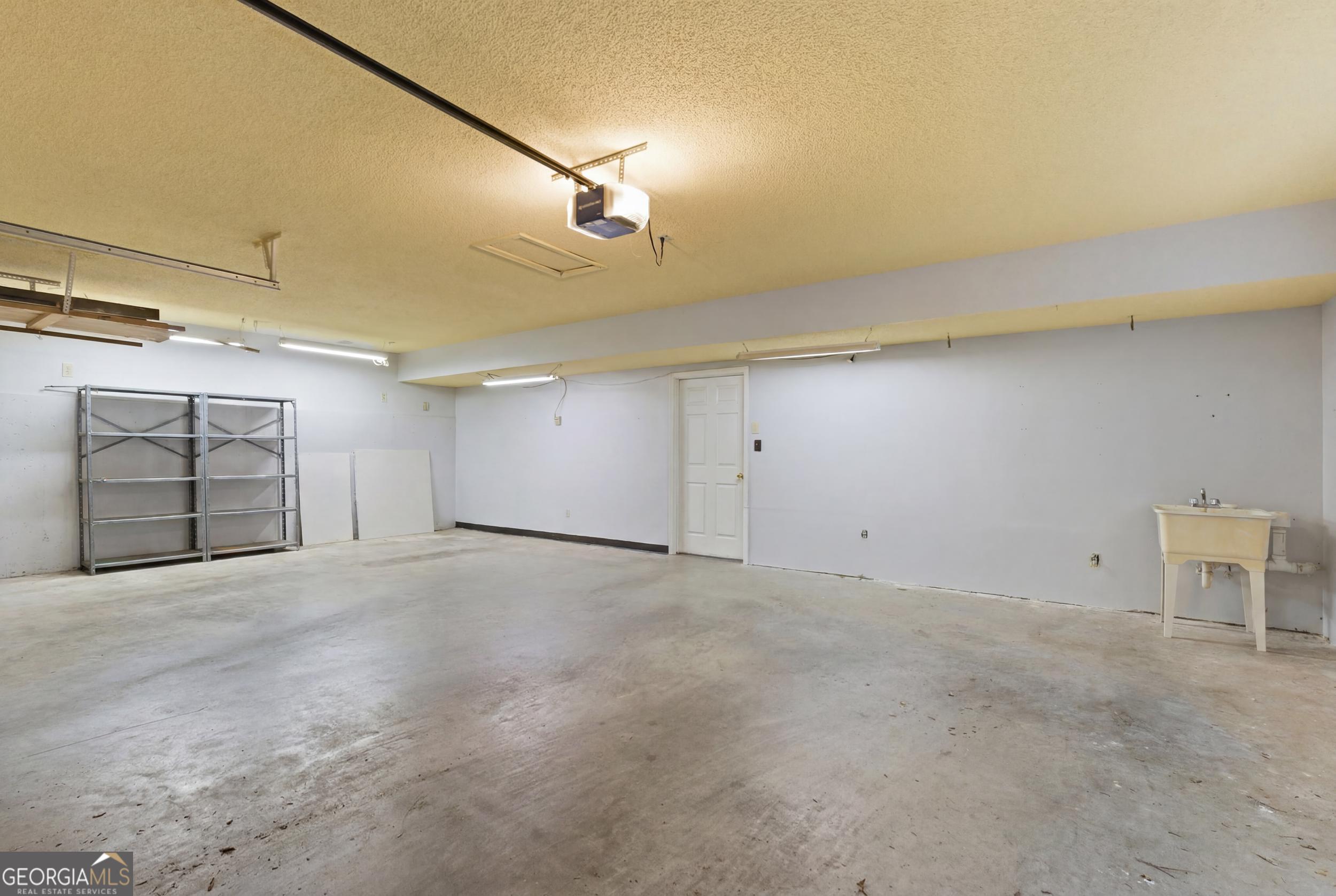 325 Springwood Drive Property Photo 38