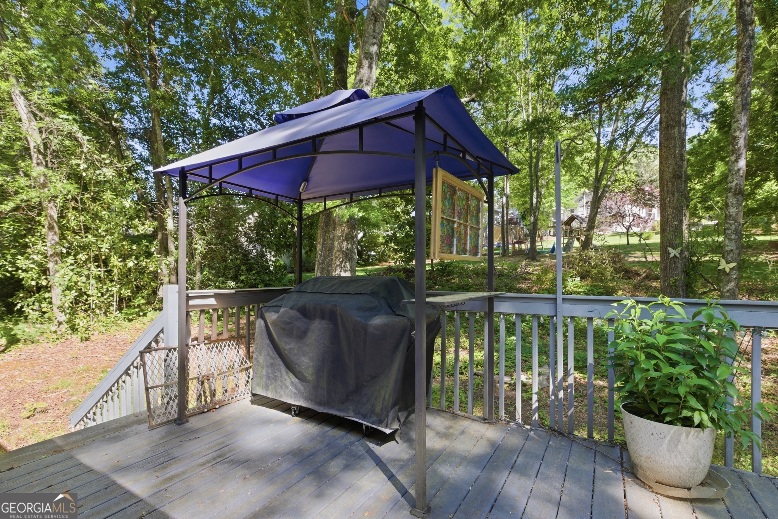 325 Springwood Drive Property Photo 40