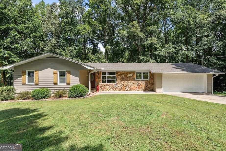 215 Eldorado Drive Property Photo 1