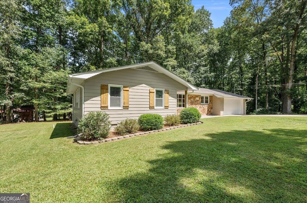 215 Eldorado Drive Property Photo 5