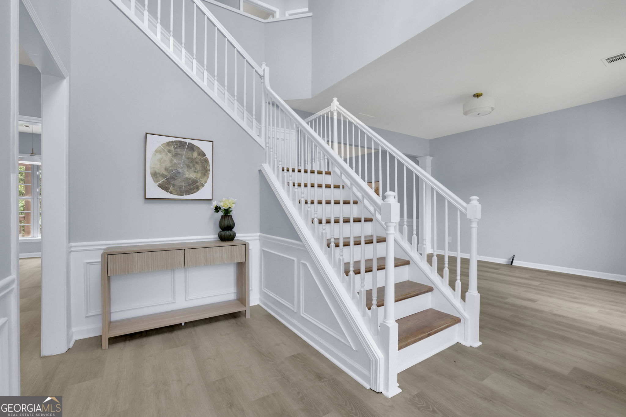 552 Glen Level Circle Property Photo 4