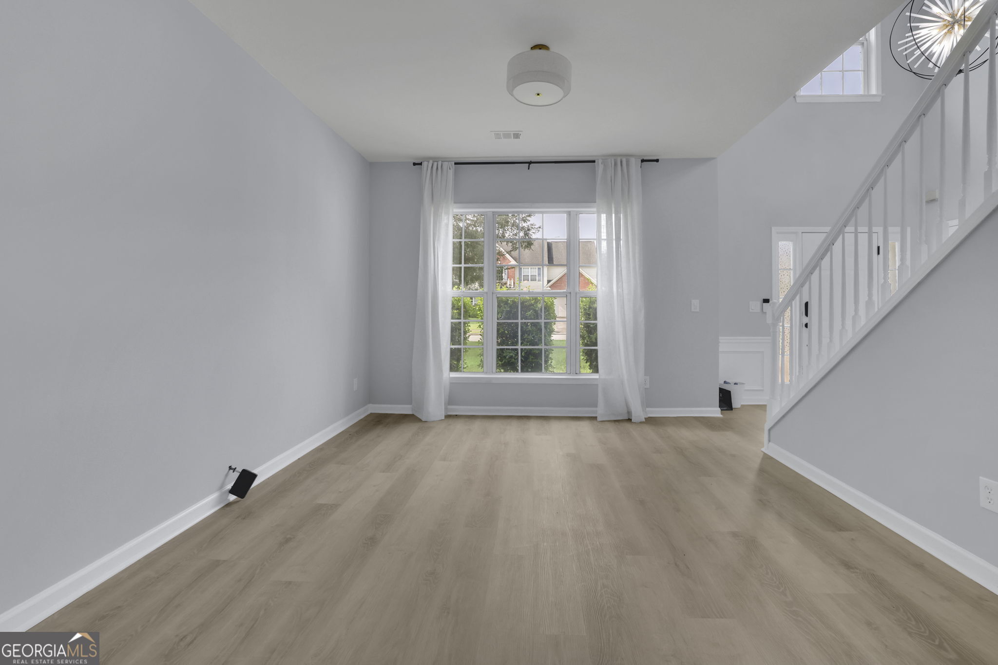 552 Glen Level Circle Property Photo 6