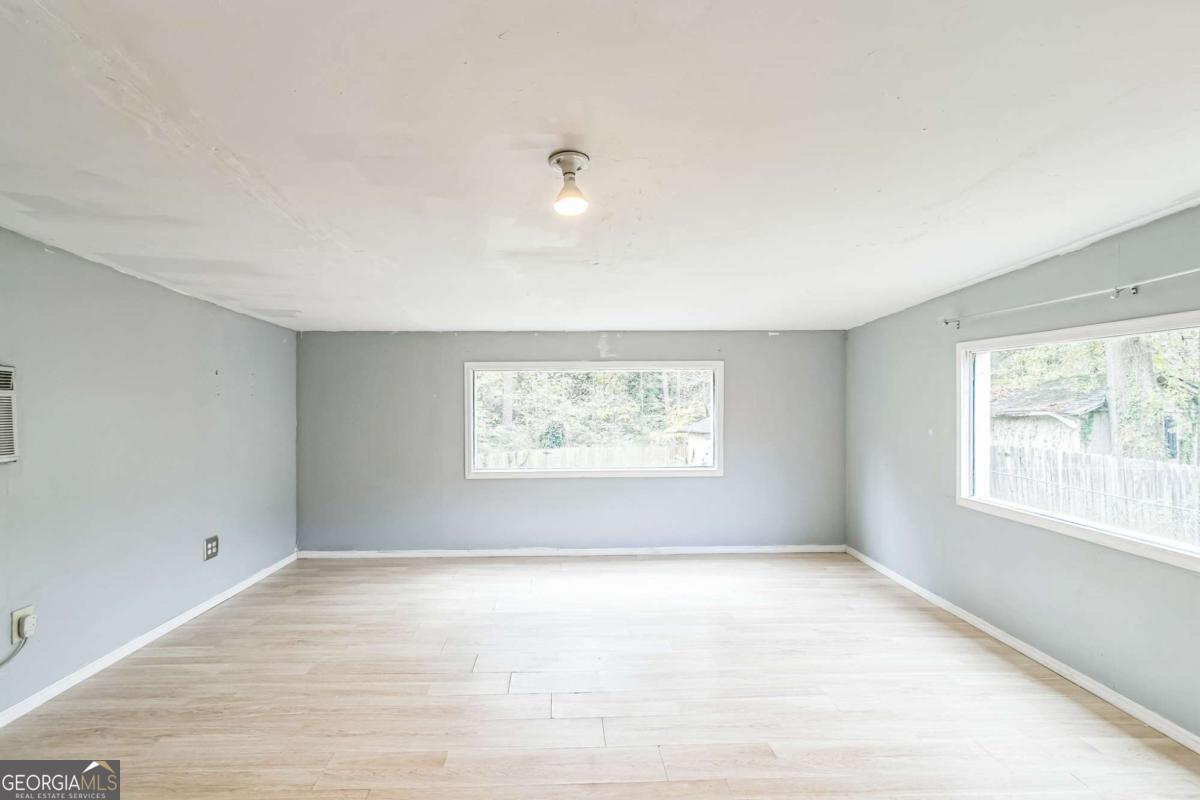 927 Slash Pine Road Property Photo 11