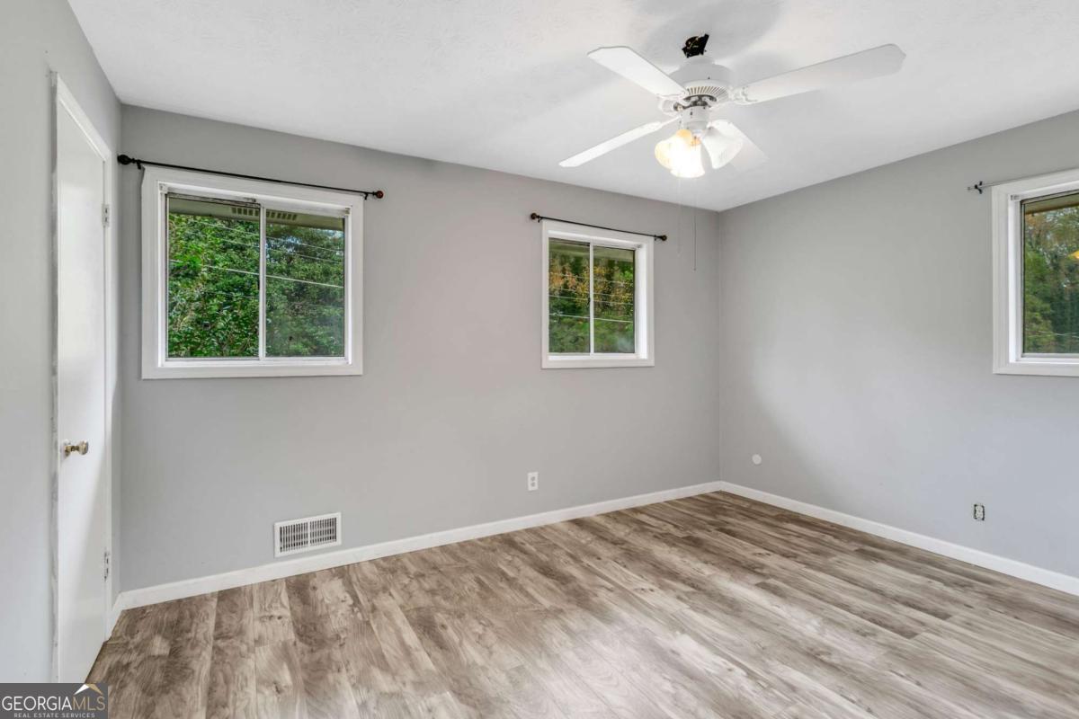 927 Slash Pine Road Property Photo 15