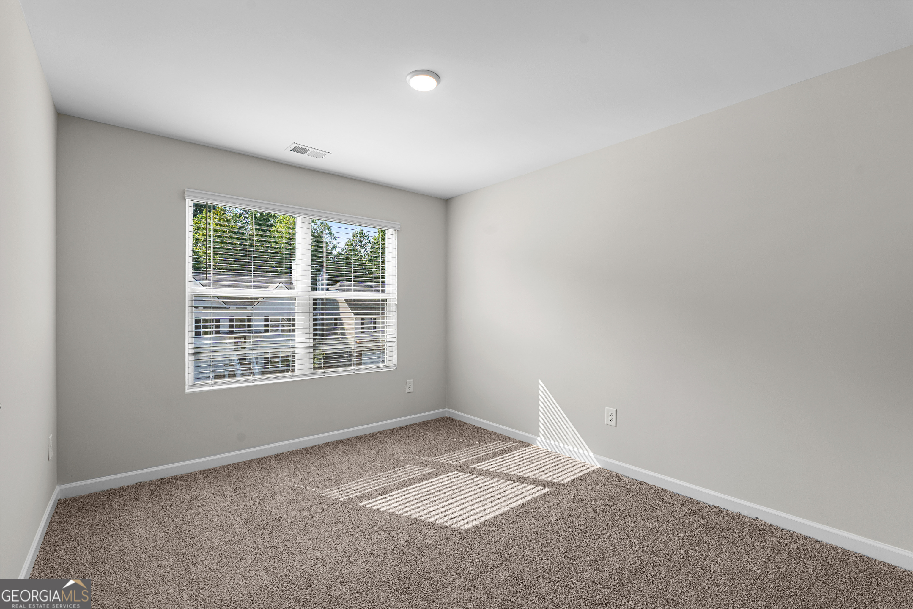 488 Charleston Place Property Photo 32