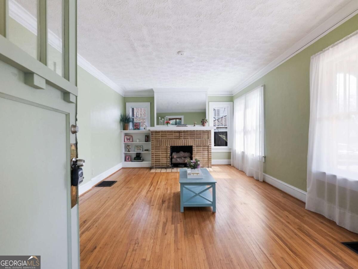 1391 Jefferson Avenue Property Photo 2