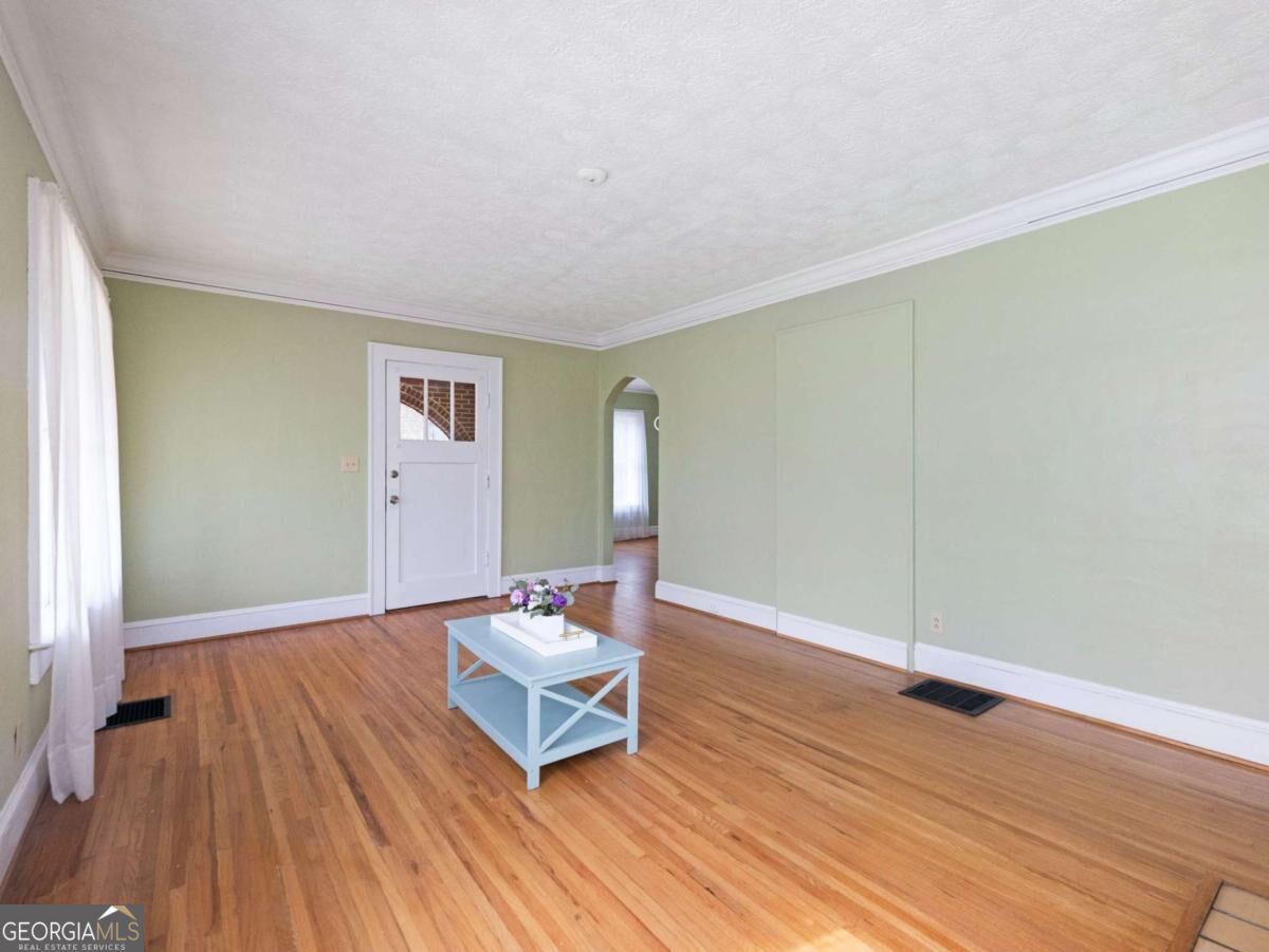 1391 Jefferson Avenue Property Photo 3