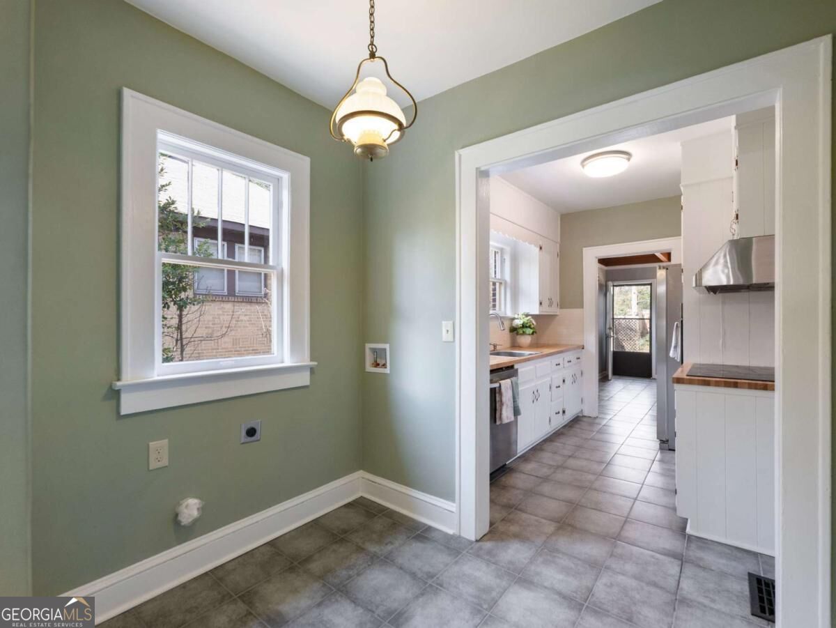 1391 Jefferson Avenue Property Photo 12