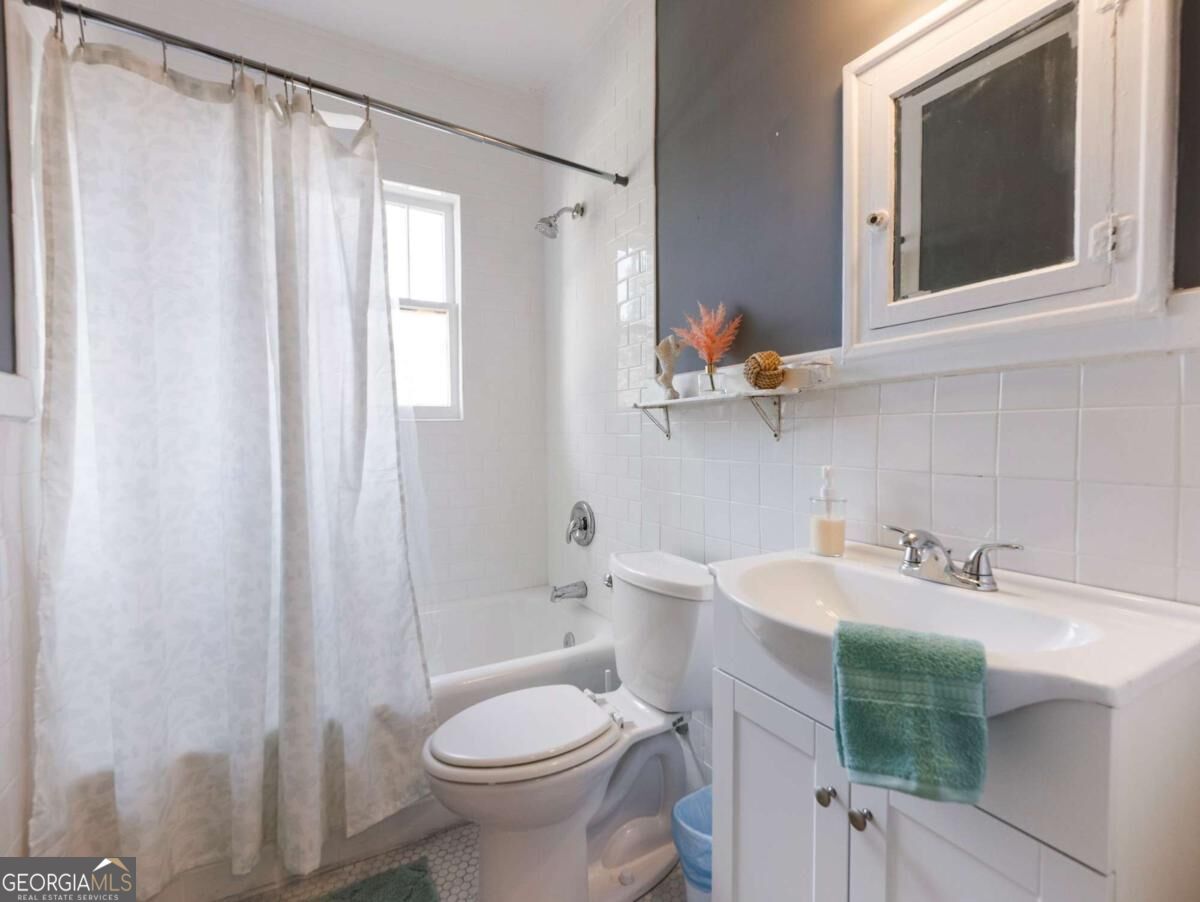 1391 Jefferson Avenue Property Photo 27