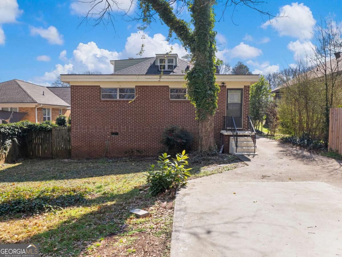 1391 Jefferson Avenue Property Photo 46