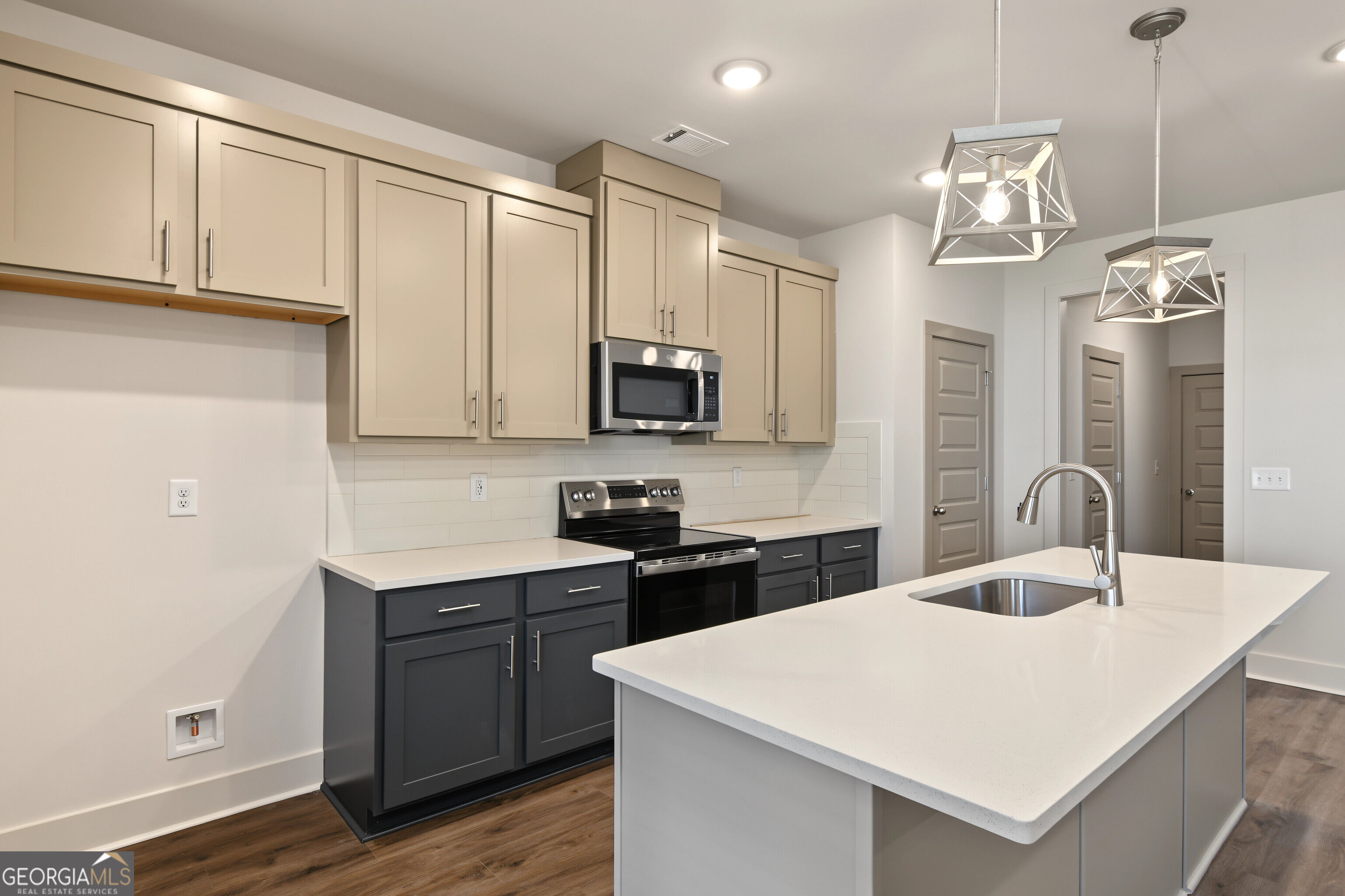 4349 Fern River Bend # 31 Property Photo 8