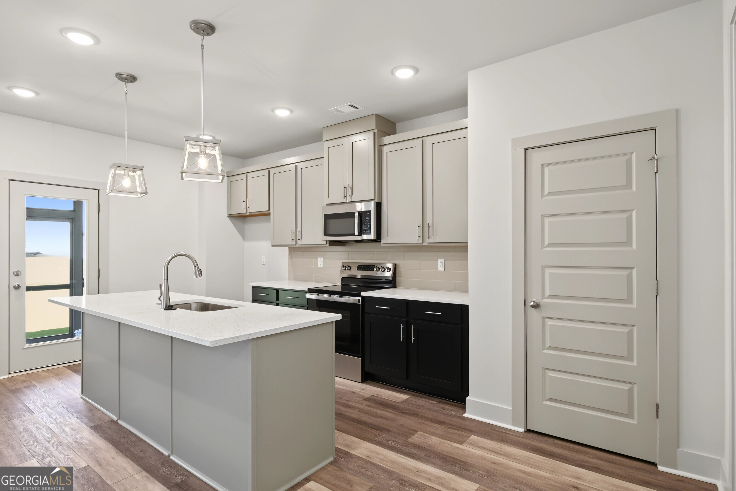 4353 Fern River Bend # 33 Property Photo 6