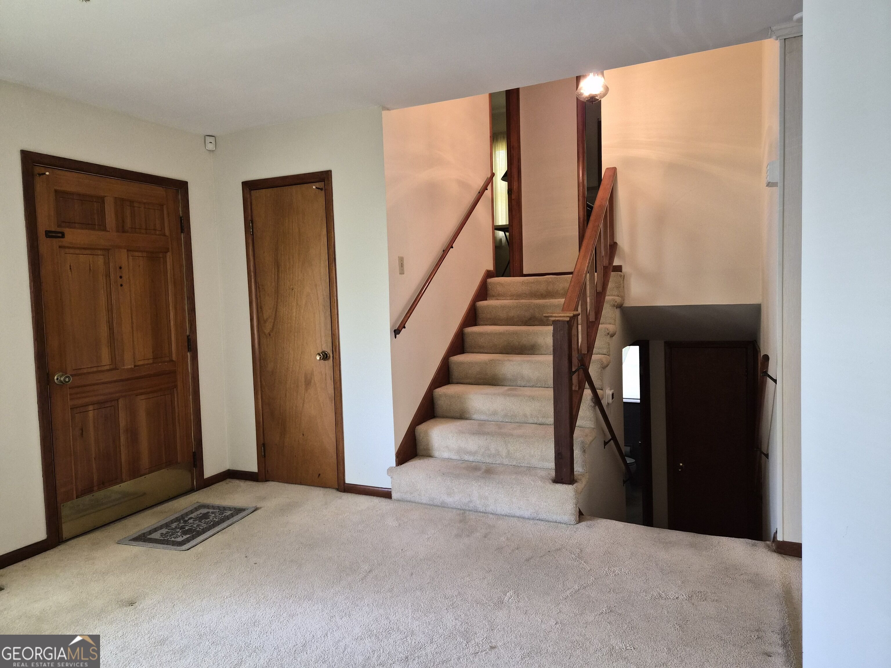209 Self Street Property Photo 10