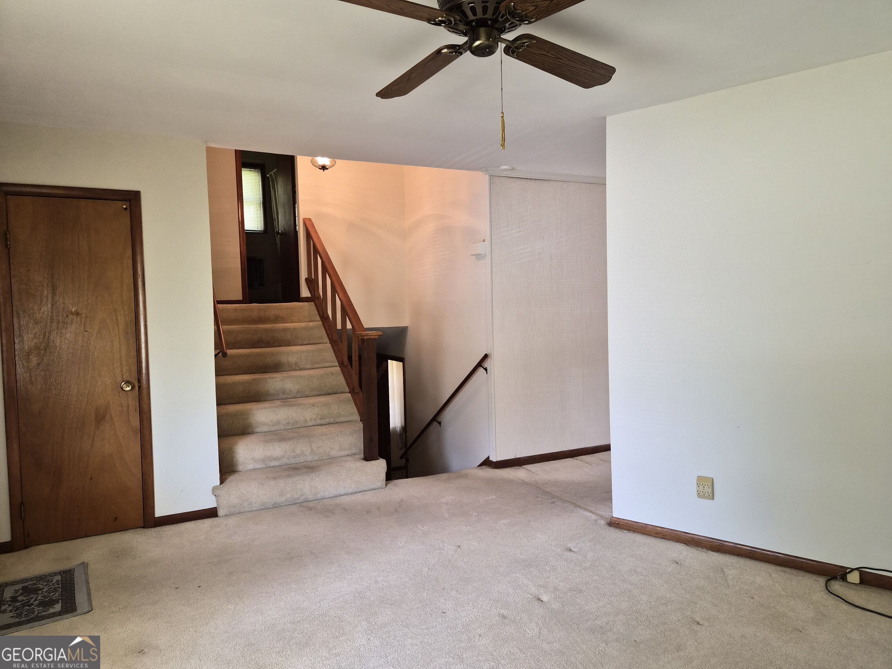 209 Self Street Property Photo 11
