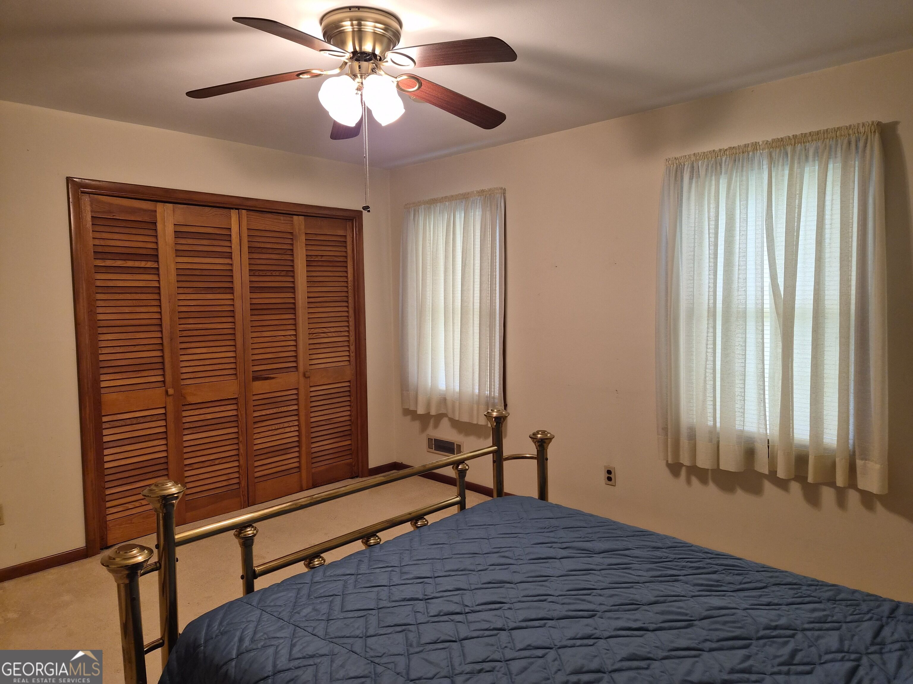 209 Self Street Property Photo 14
