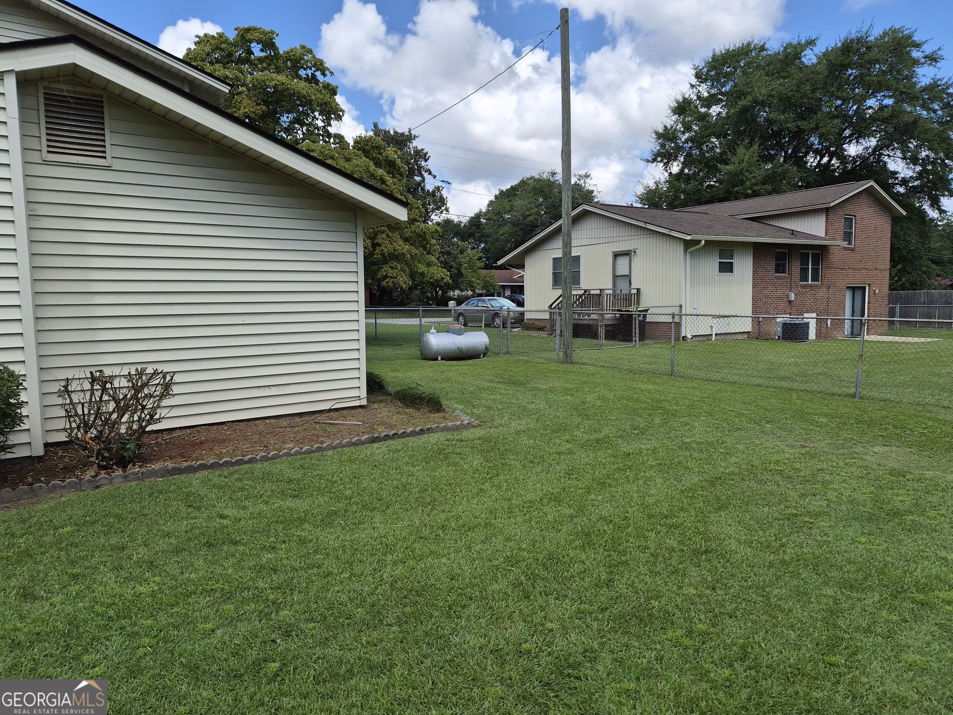 209 Self Street Property Photo 28