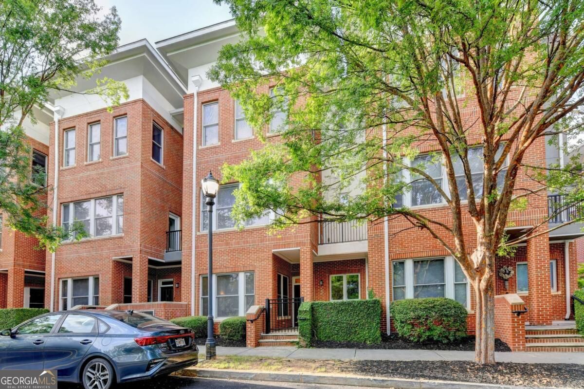 745 Fountainhead Lane Ne # 130 Property Photo 1