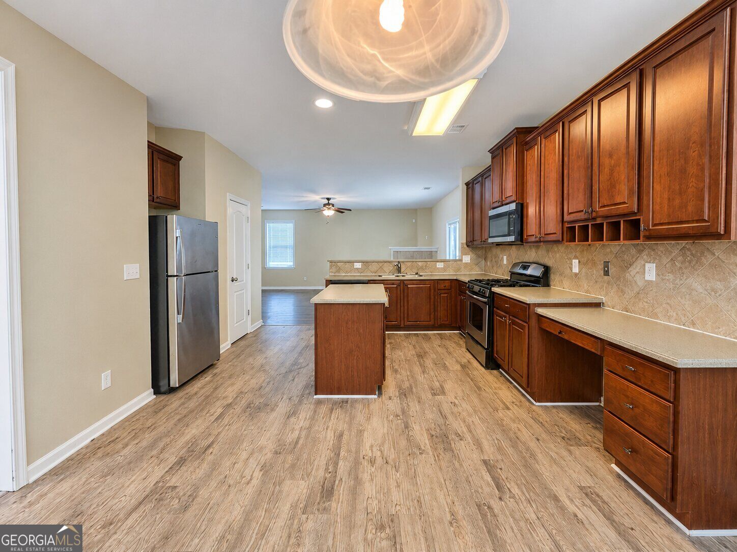562 Preserve Park Drive Property Photo 7