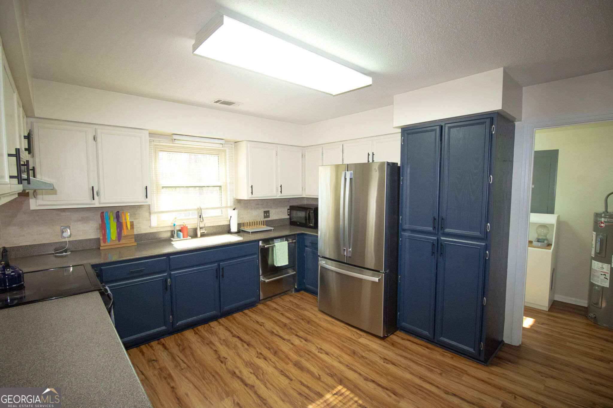 410 Cardinal Drive Property Photo 8