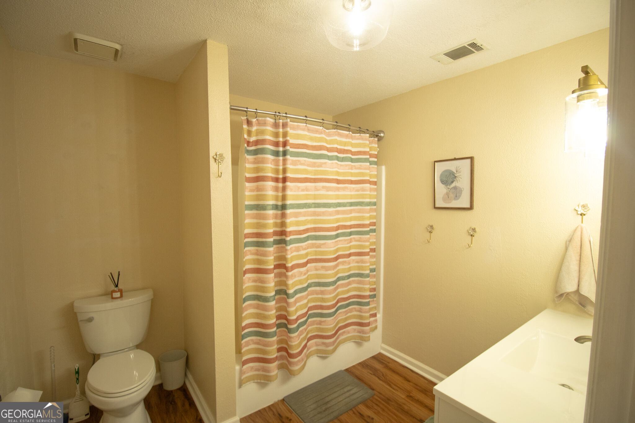 410 Cardinal Drive Property Photo 17