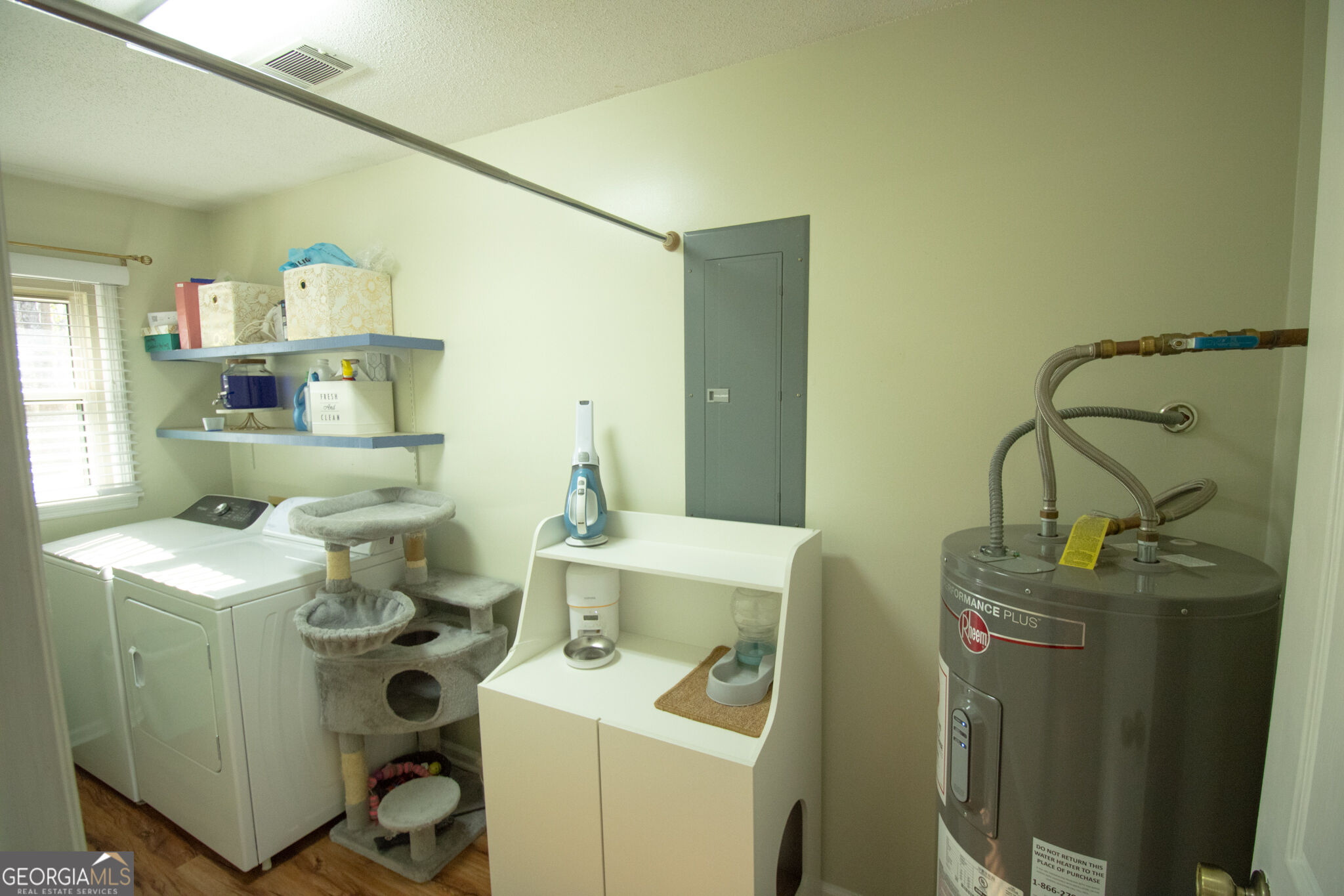 410 Cardinal Drive Property Photo 19