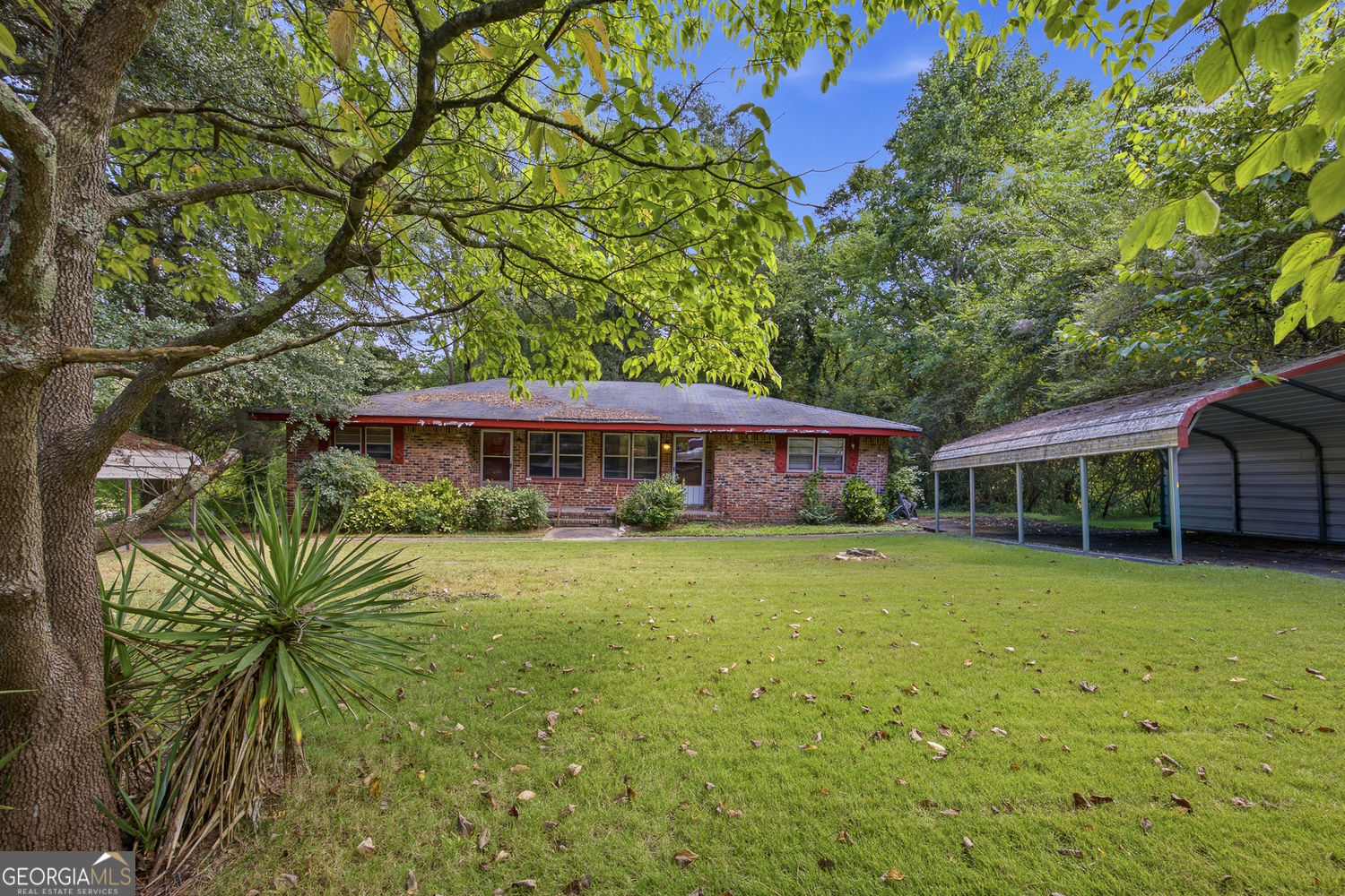 5571 Edith Street Property Photo 4