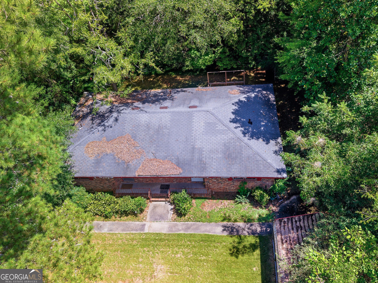 5571 Edith Street Property Photo 7