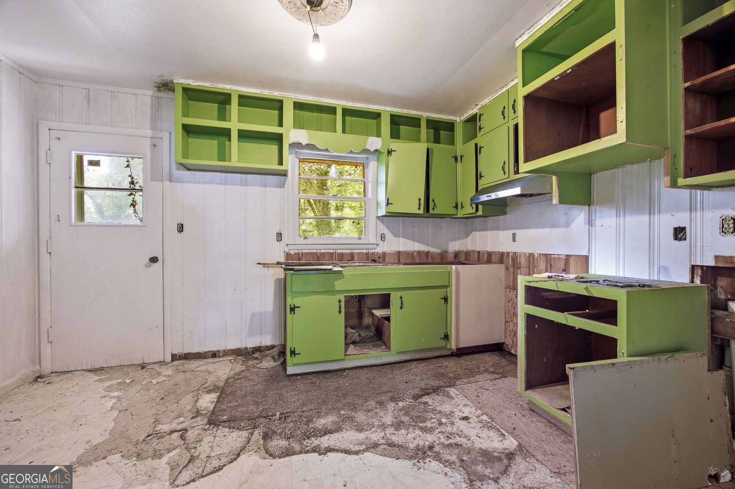 5571 Edith Street Property Photo 11