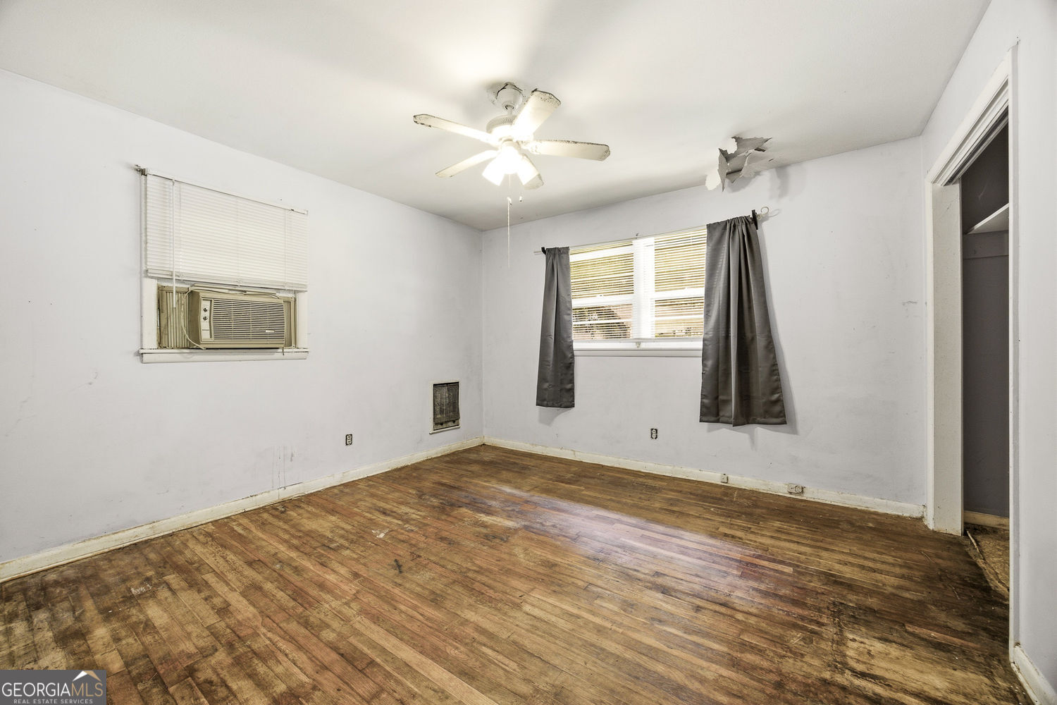 5571 Edith Street Property Photo 23