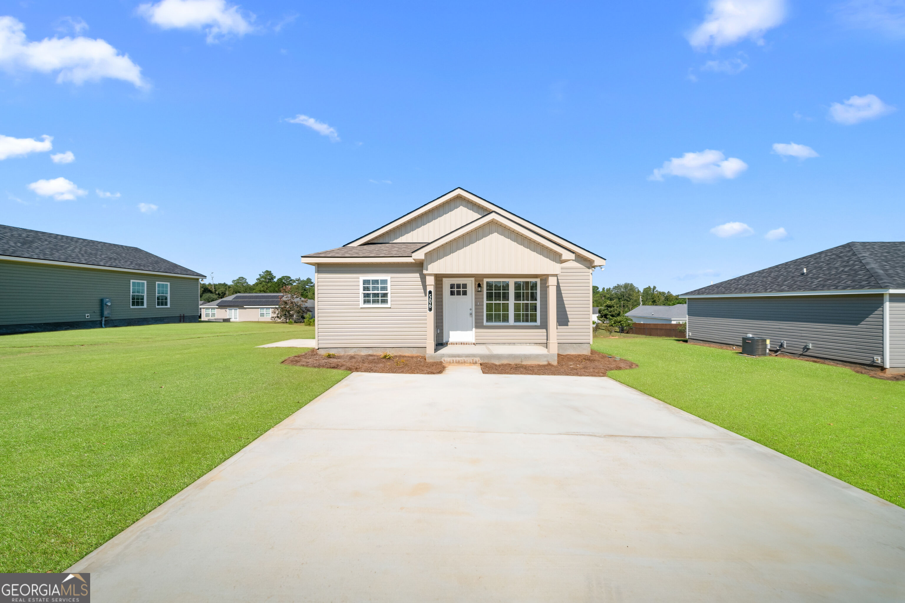 506 Nickies Way Property Photo 1