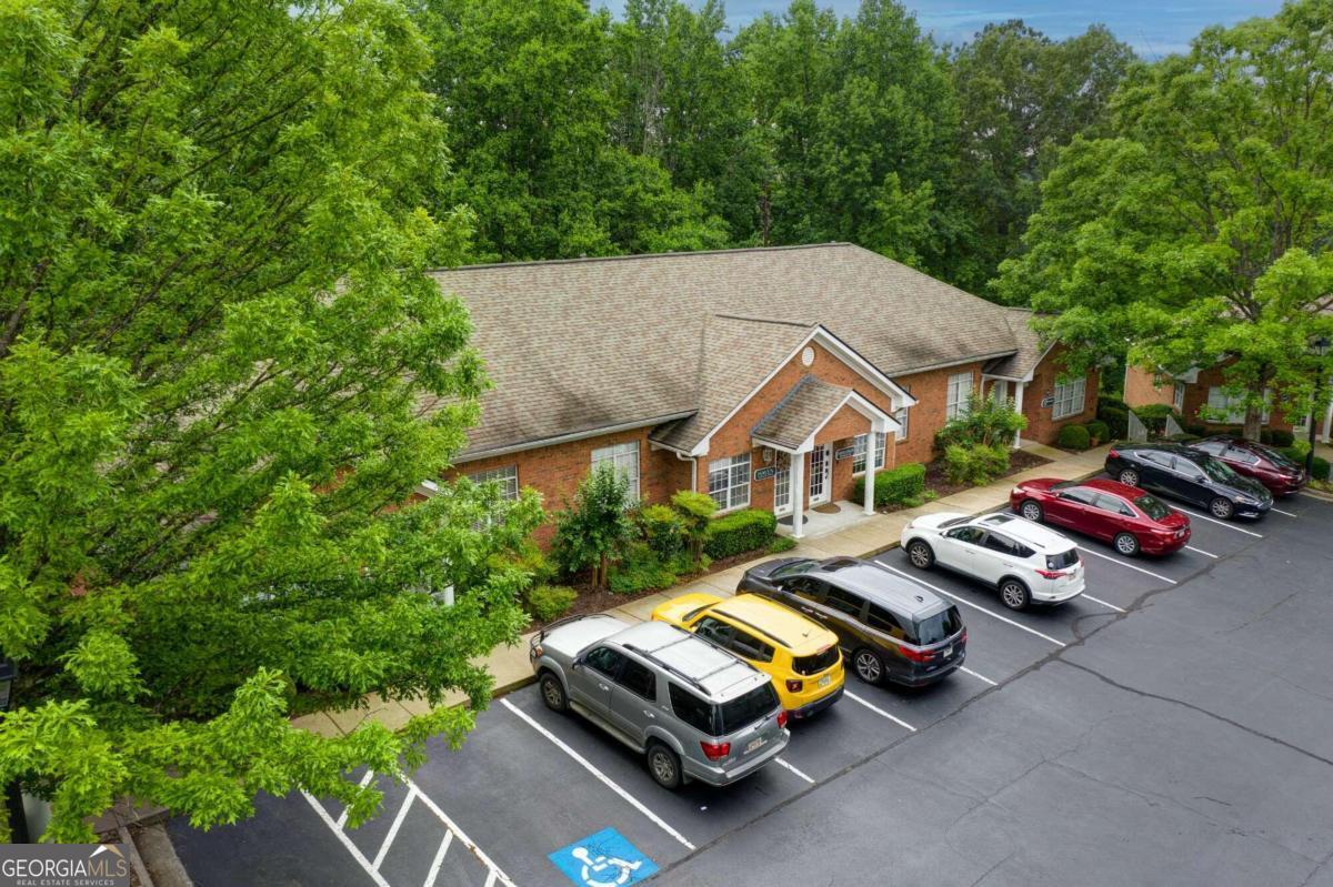 413 Creekstone Ridge Property Photo 4