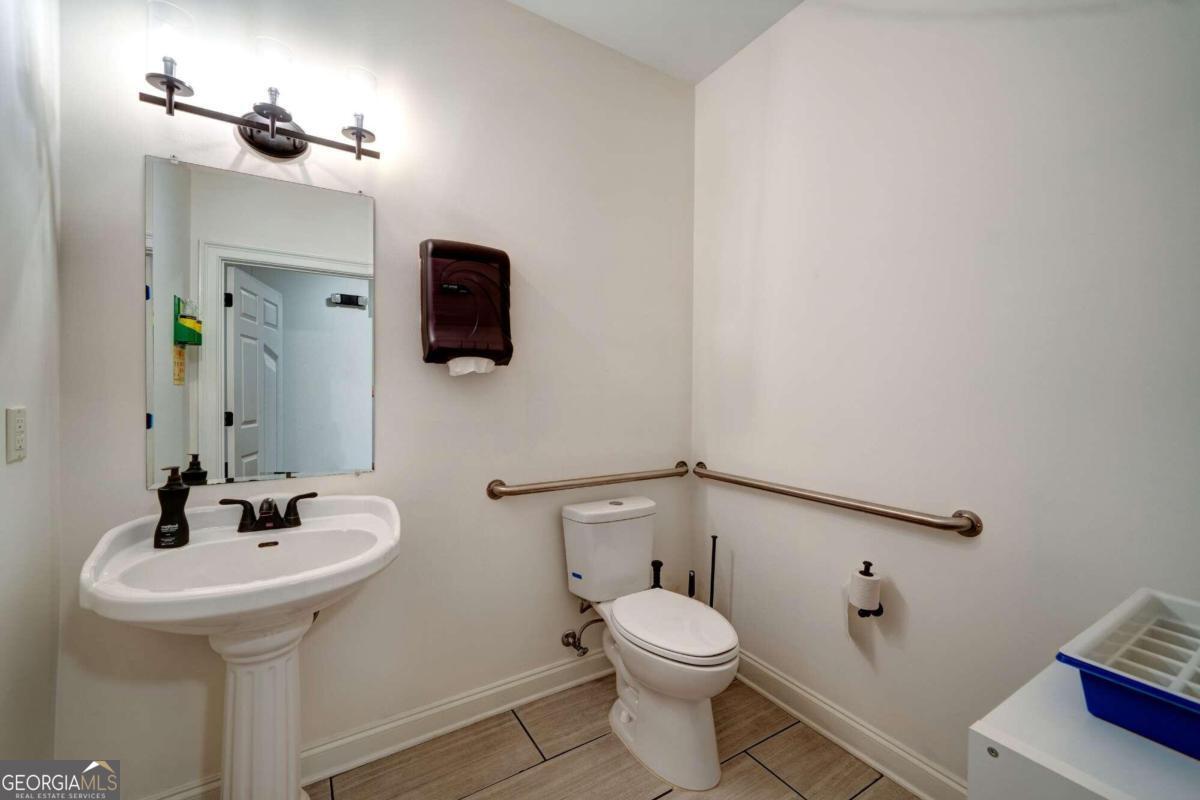 413 Creekstone Ridge Property Photo 16