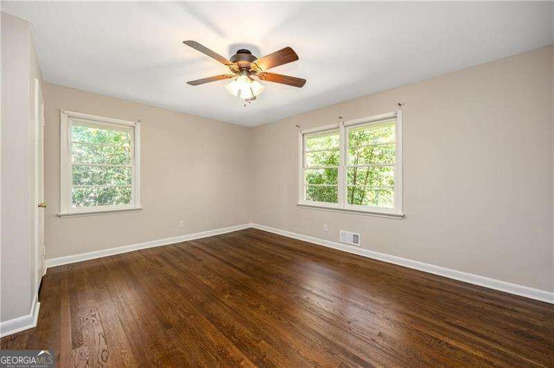 535 Valley Lane Property Photo 15