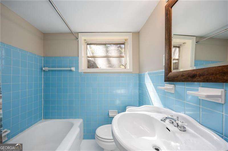 535 Valley Lane Property Photo 18