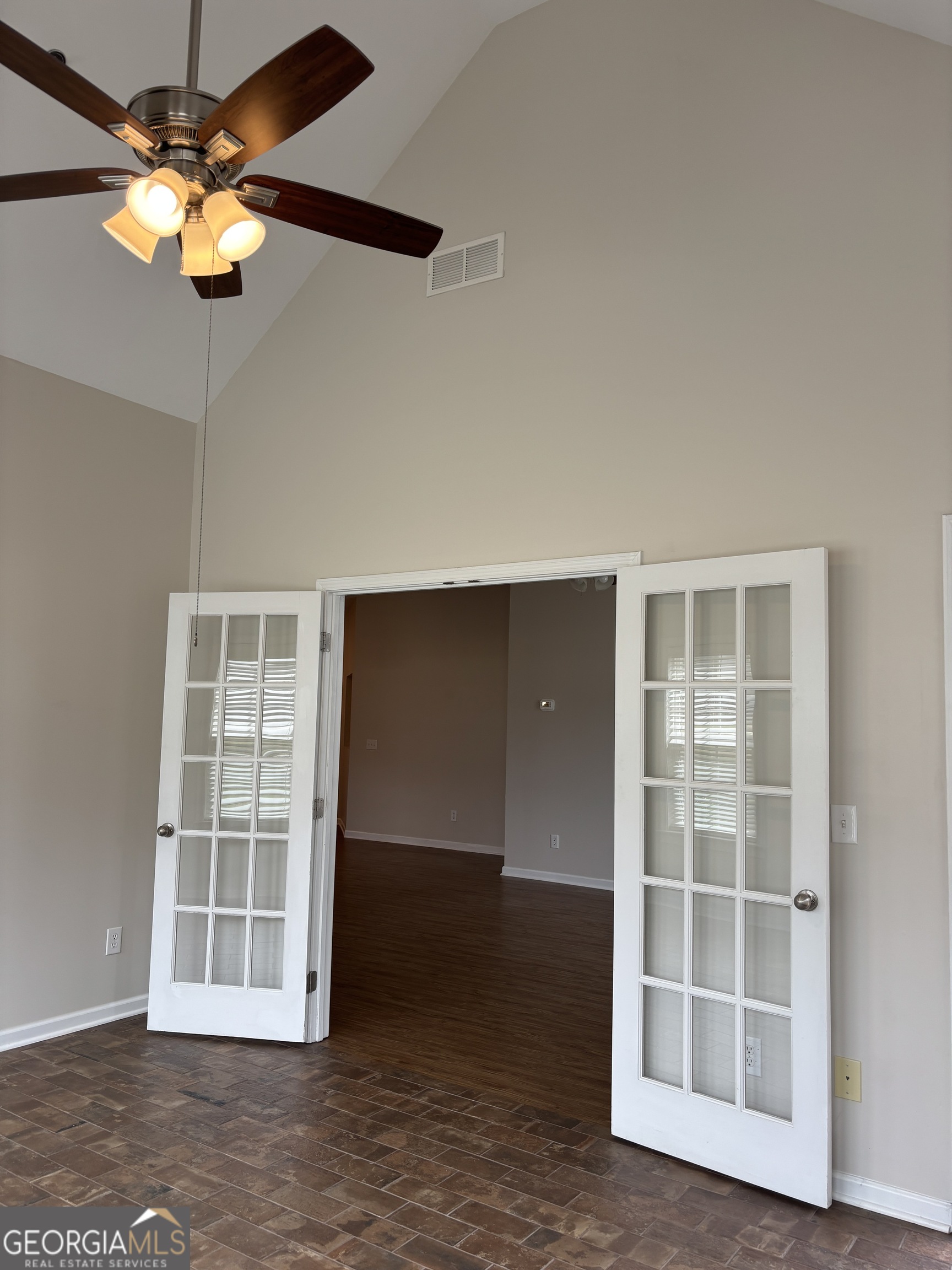 15 Covington Terrace Property Photo 5