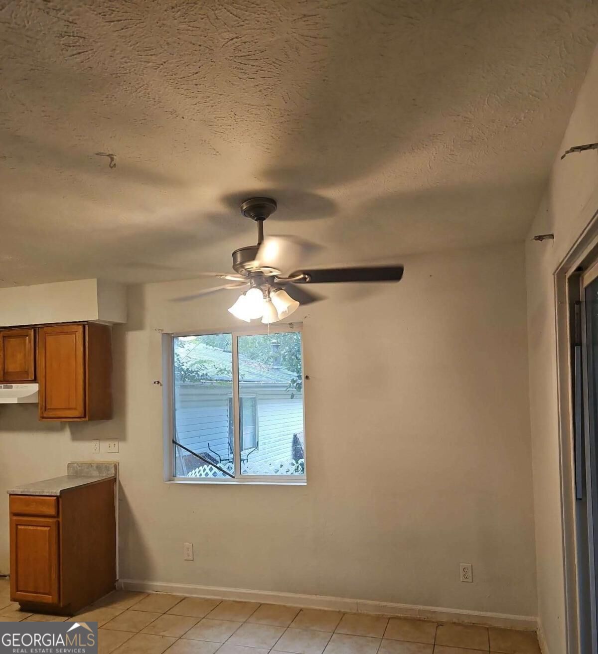 8571 Parkside Drive Property Photo 5