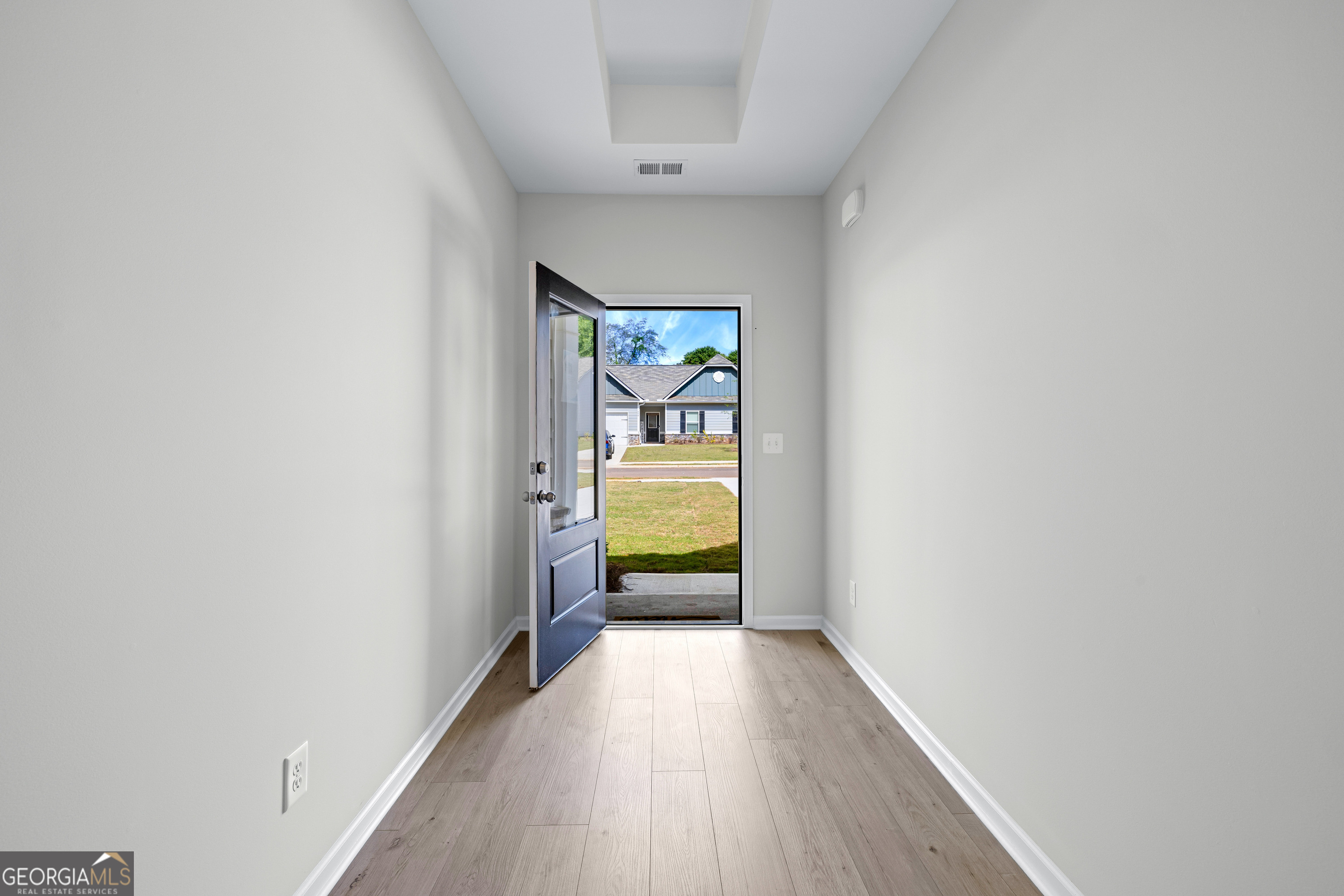 503 Charleston Place Property Photo 5