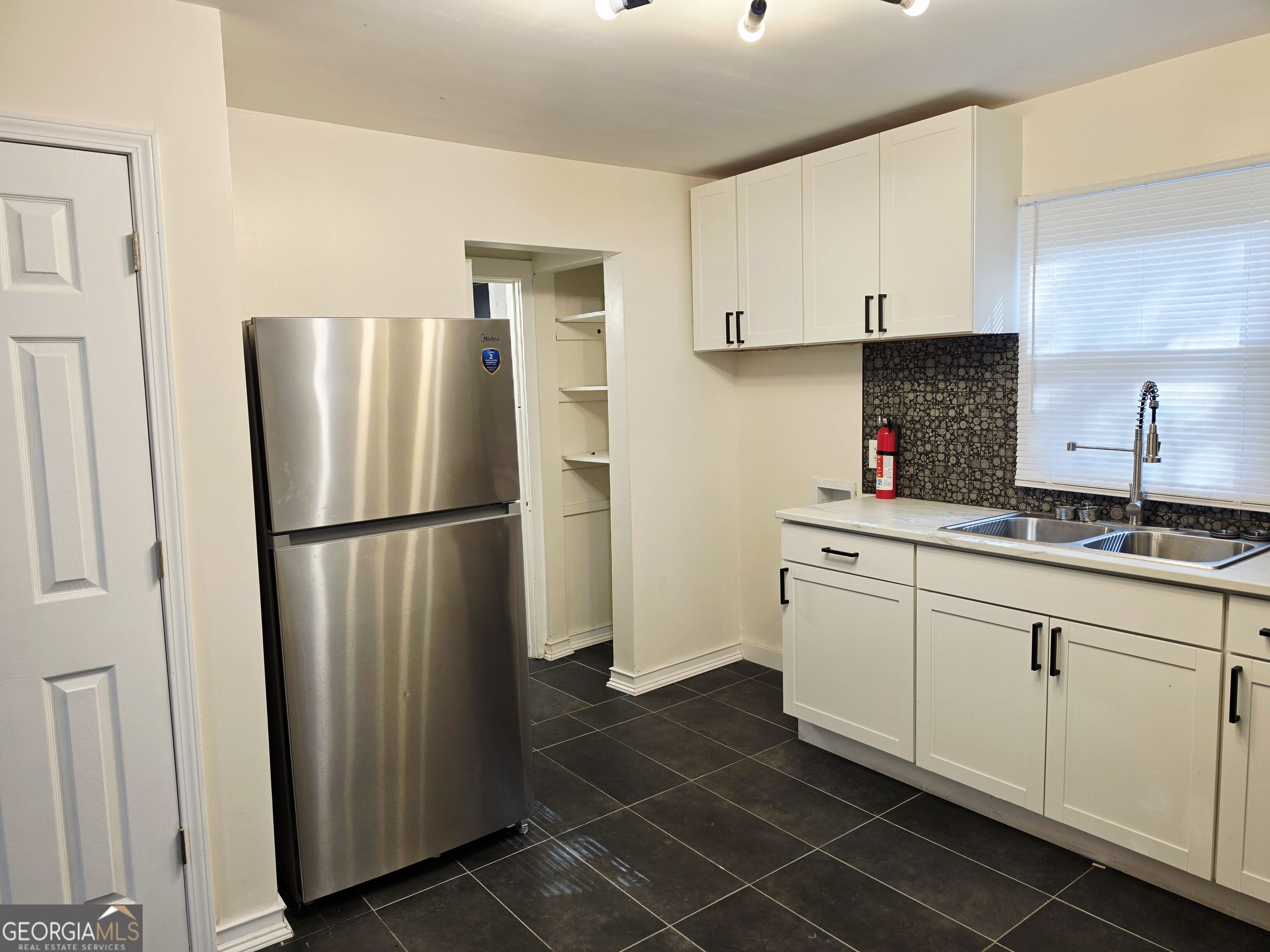 688 Central Avenue Property Photo 6