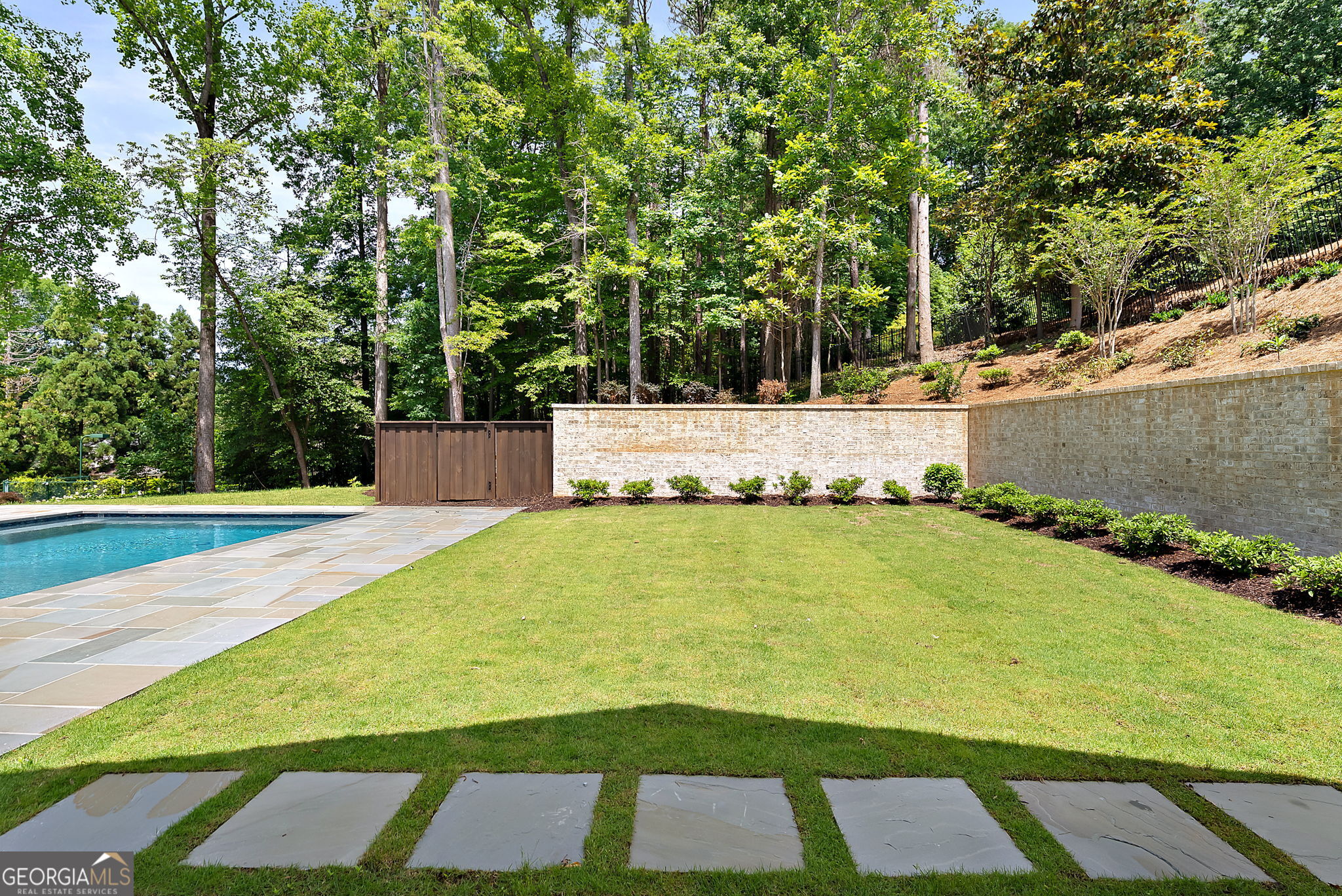 95 Blackland Road Nw Property Photo 9